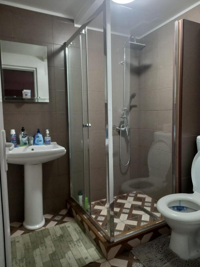 Ely'S Mansion-24H Check-In Bed & Breakfast Bucureşti Ngoại thất bức ảnh